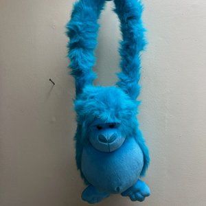 Hanging around Monkey